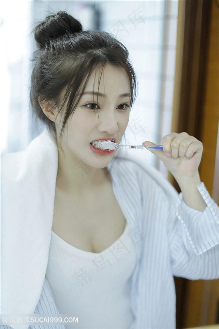 与君初相识网盘